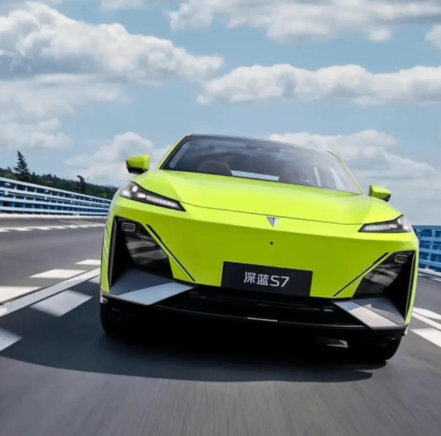 号称新一代卷王！两种动力 零重力按摩座椅 价格真良心！丨零重力按摩椅是什么意思