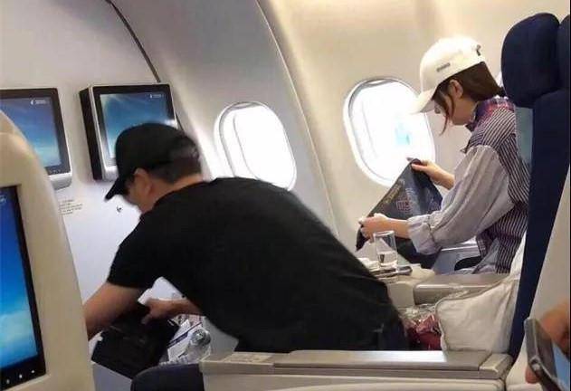 赵丽颖结婚微博瘫痪超鹿晗，冯绍峰被叫捕鱼达人，这届网友很优秀