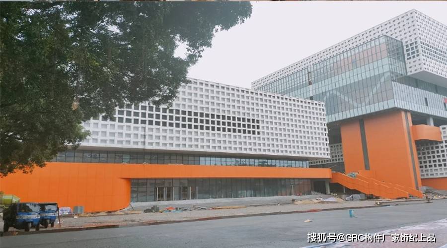UHPC幕墙板建筑表面材料：开启建筑PP电子 PP电子平台界的全新时代(图4)
