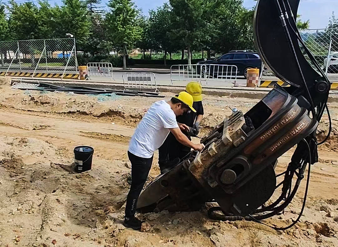 夏季高温打桩机施工注意事项