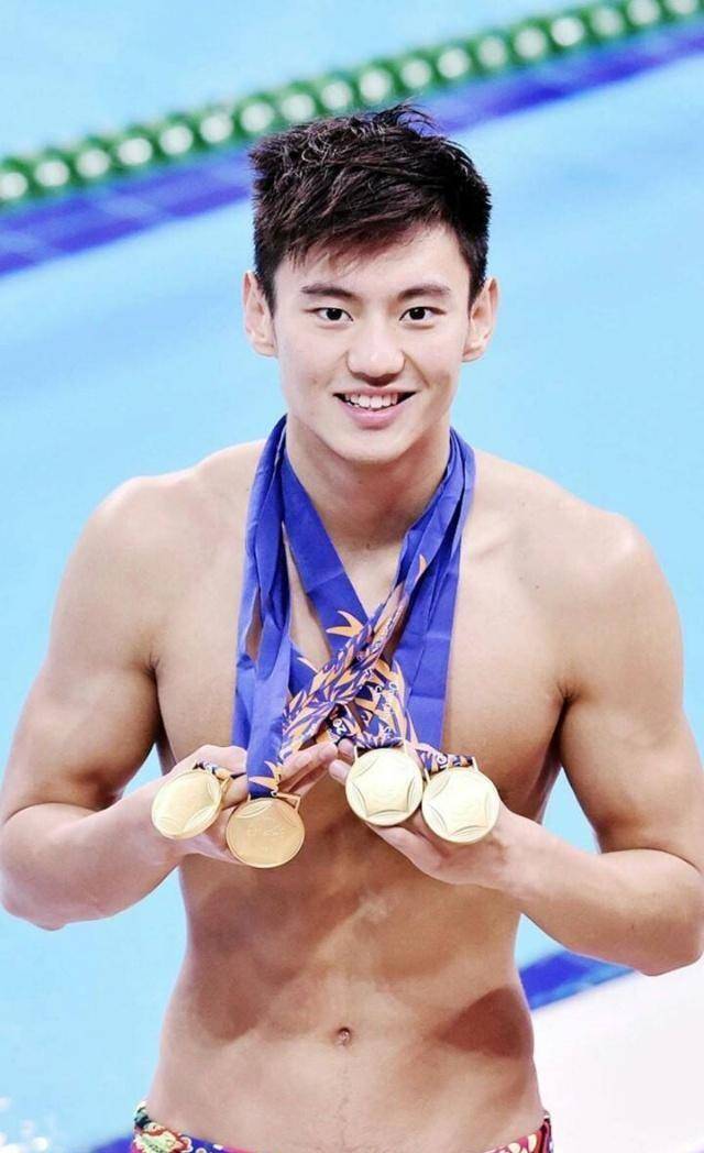 原创
宁泽涛未来能否重回国家队?渴望证明自己,宁泽涛:还不想退役!(宁泽在哪)