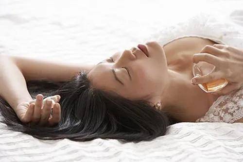 老婆不想和我睡，是性冷淡吗？