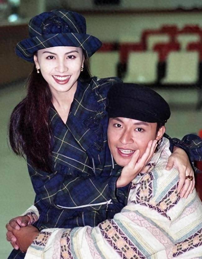 ,马景涛非常疼爱田丽,但是没过多久,马景涛的真面目又再次暴露出来。