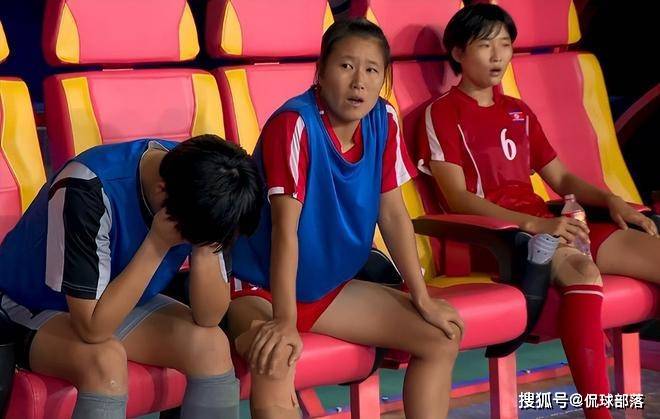1-4！朝鲜队败北，球员哭红鼻子，日本女足太强了：派3队也能拿到冠军