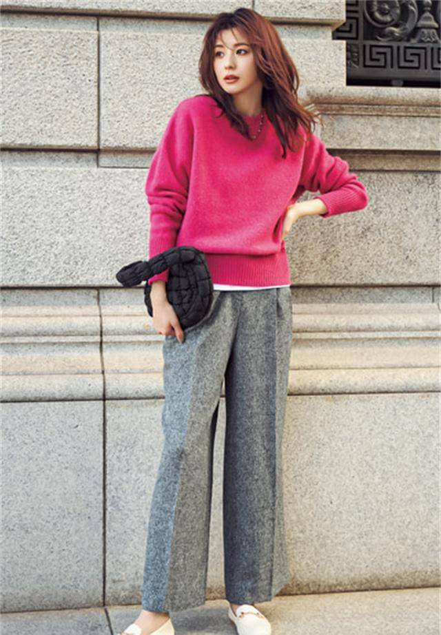 原创
            日本某时尚职业杂志11月份穿搭排名，上榜的是，休闲风格与粗花呢插图18