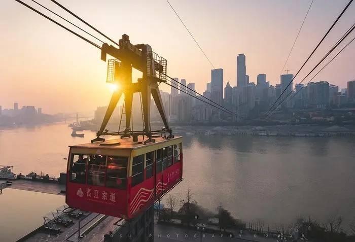 重庆自助游旅游线路攻略定制，找重庆当地网红个人导游，亲身体验！