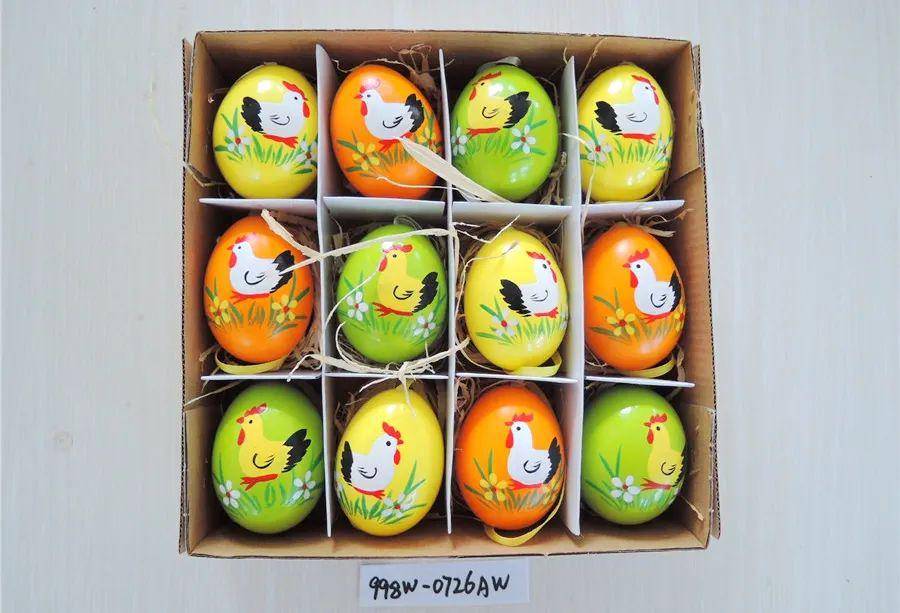 是用 水性油漆在真实蛋壳上手工彩绘的工艺品  彩蛋大多数为 鸡蛋