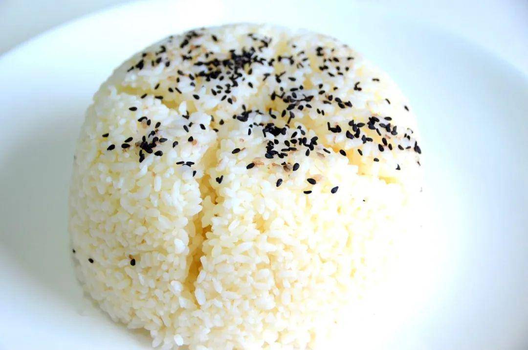主食: 芝麻米饭
