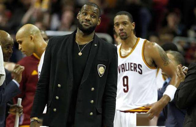 詹姆斯总冠军戒指数 856a891b0b26411981fc627cd893f7f0.jpeg