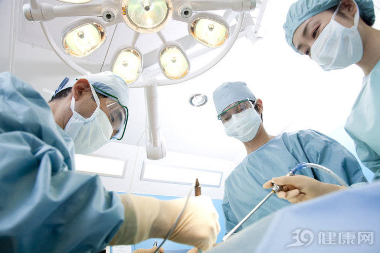 什么情况才需要做乳房切除 b3fd32f5bca5499889eca7d773347278.jpeg