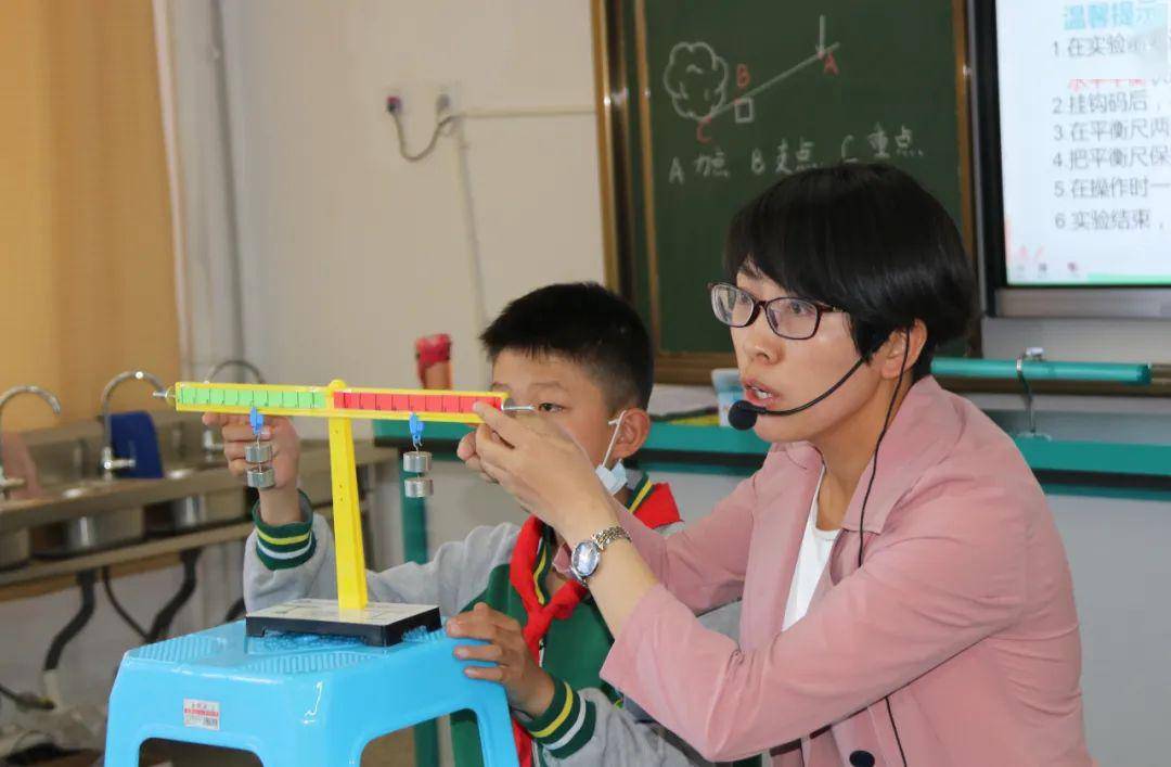 小学数学四年级上册教案模板范文_地理教案模板范文_教育学教案模板范文