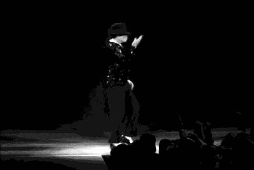 上海,昆明,深圳,成都5座城市树立迈克尔杰克逊雕像!