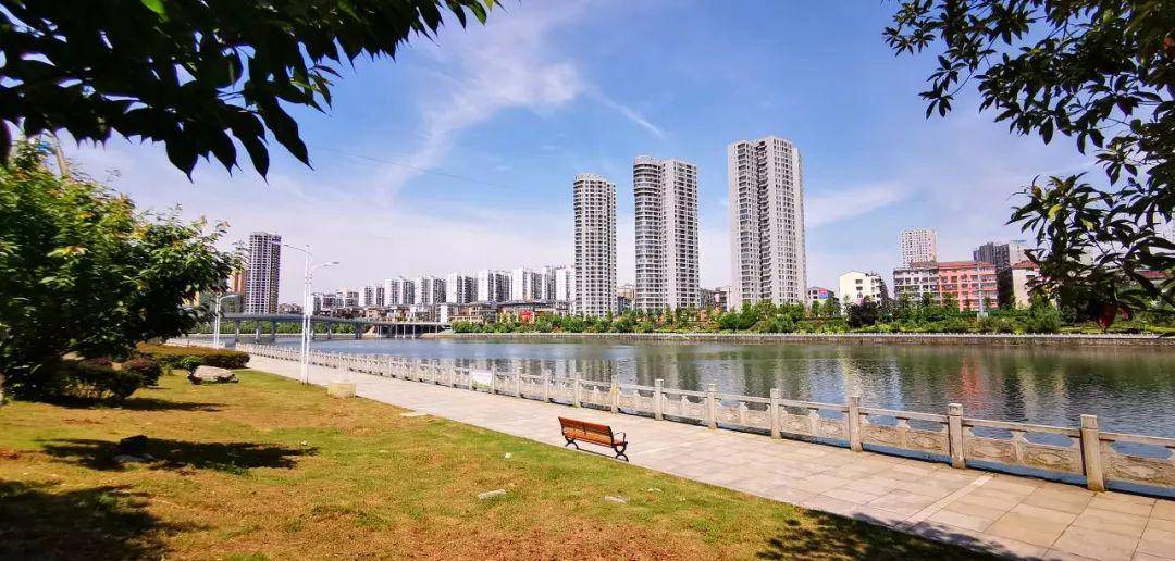 赤壁市七年级2020下_有一种痛叫《2020赤壁生活指“难”》!