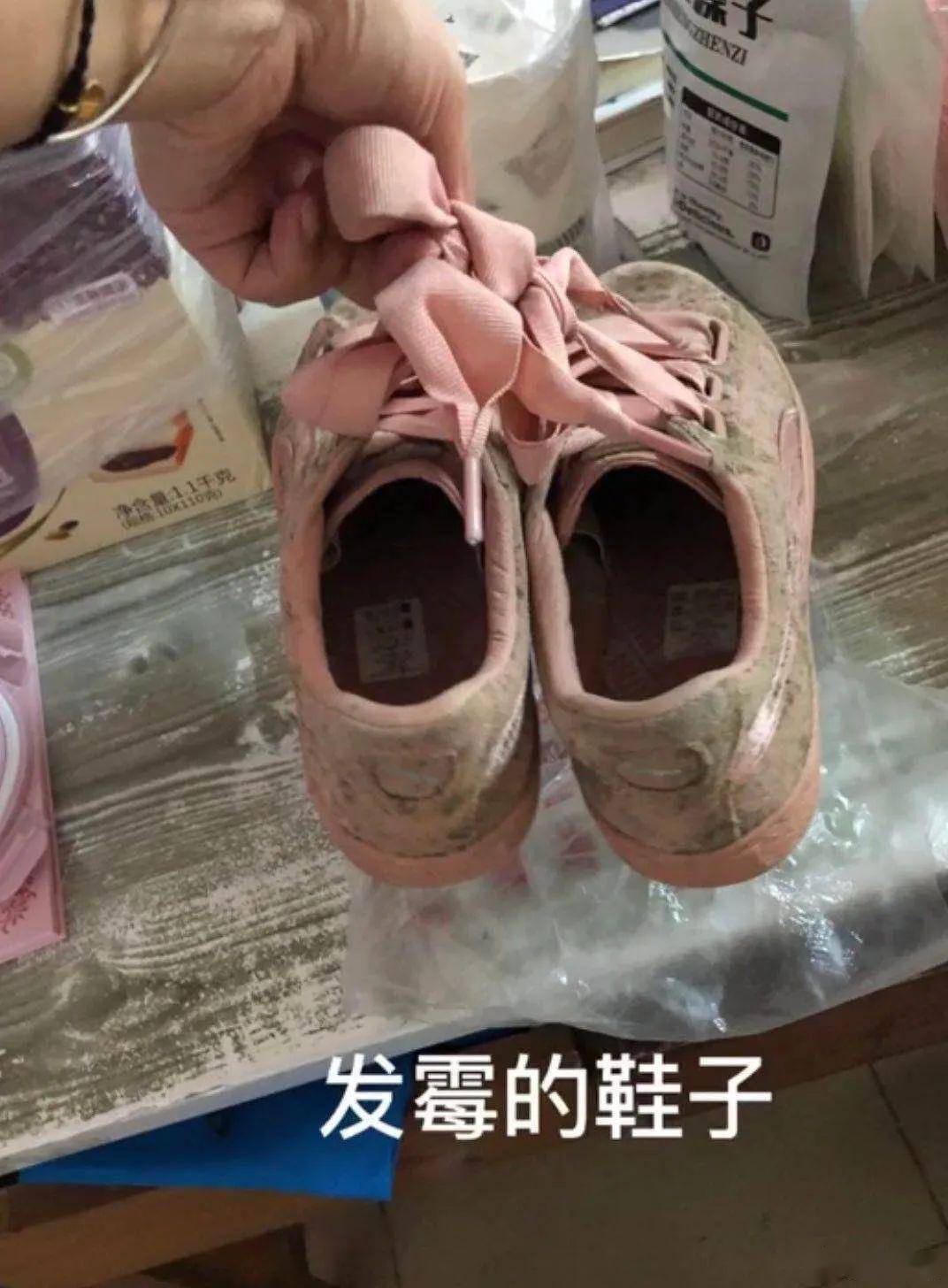 几个月没回学校 很多学生返校后 发现宿舍有了很多"奇观" 有的衣服