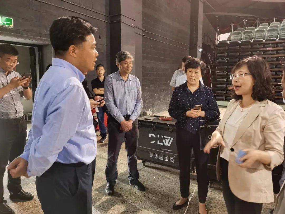 浙江省商务厅盛秋平厅长一行来甬开展三服务和调研
