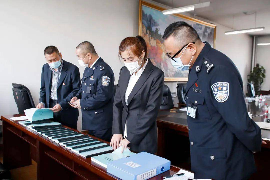 驻厅纪检监察组对省监狱管理局和哈尔滨监狱开展警示教育和疫情防控