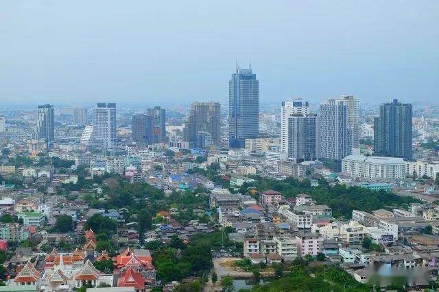 疫情阴影下泰国首季房市显著放缓 疫情阴影下泰国首季房市显著放缓