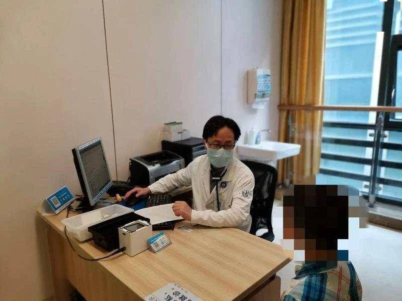 #男孩#频频“咳嗽”吓坏老师家长，一查……5岁男孩开学没两天