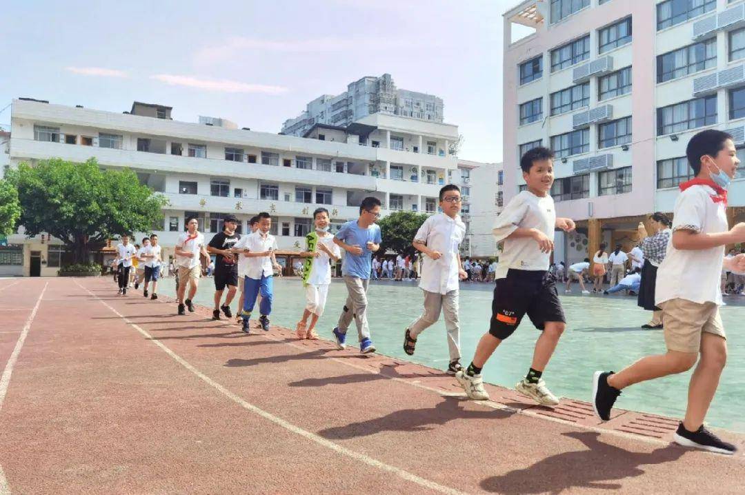 感悟成长——老师带你云端参观小学之福安市逸夫小学