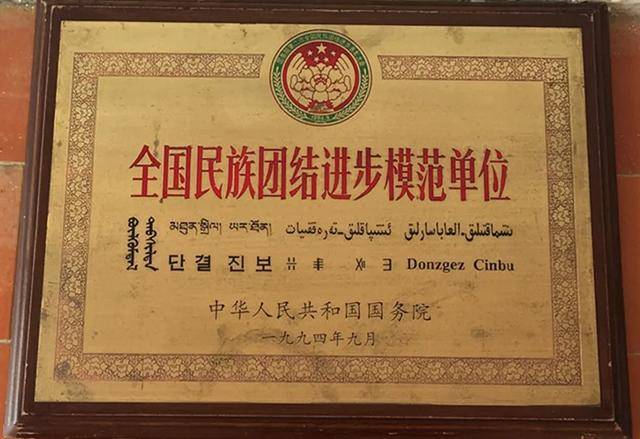 贵港市三区两县经济总量_贵港市经济