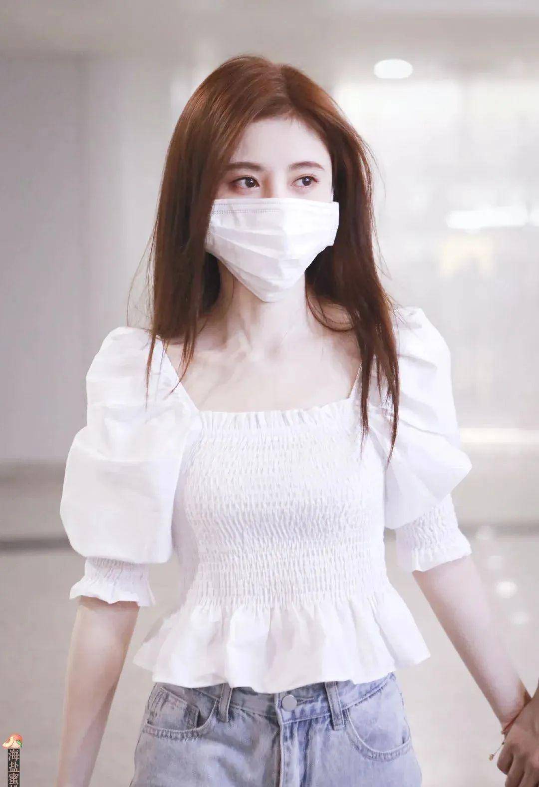 线条显瘦时髦巨好看!一秒入夏不会穿?穿方领