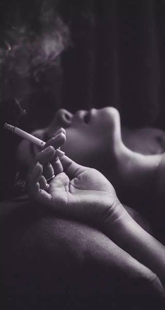 深情的酒伴 72024857464c40a5aa1269384c88f05a.jpeg