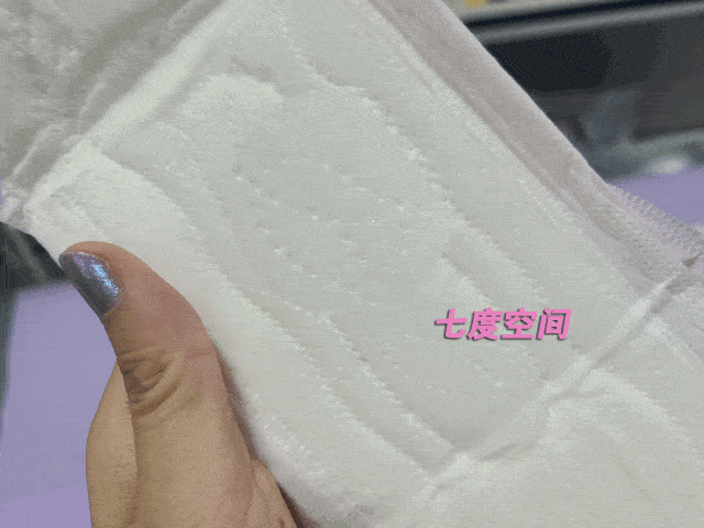 做完这12款当红卫生巾测评,终于为你找到了最好用的一款