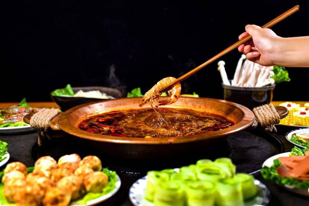 寄生虫|夏季这几种食物家长不要再给孩子吃了！8岁男童肝脏内长满了虫子