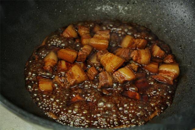 如何做红烧肉比较烂 15da3e78780f48a089cbb57c3be66771.jpeg