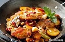美食推荐：鲜嫩鸡翅锅，炸瓜盒，脆皮豆腐小方，杏鲍菇黑椒牛肉