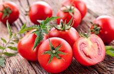买西红柿，牢记“1捏2看3不要”，一挑一个准，告别催熟的西红柿
