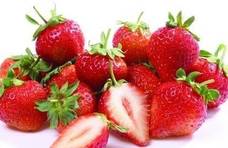 你真的会吃草莓吗？爱吃草莓的小仙女别错过，草莓应该这样吃