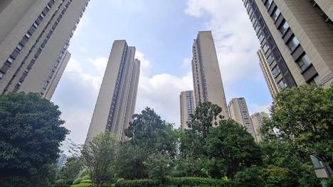 新纪录！南京地铁盘4万/㎡成交，高出周边8000元/㎡