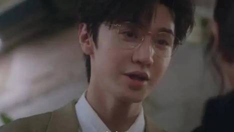 看倪大红惠英红谈恋爱，初恋的感觉来了，老年组这次赢面太大！