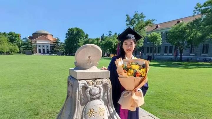 清华大学女生获选美冠军,高学历是浪费了吗?