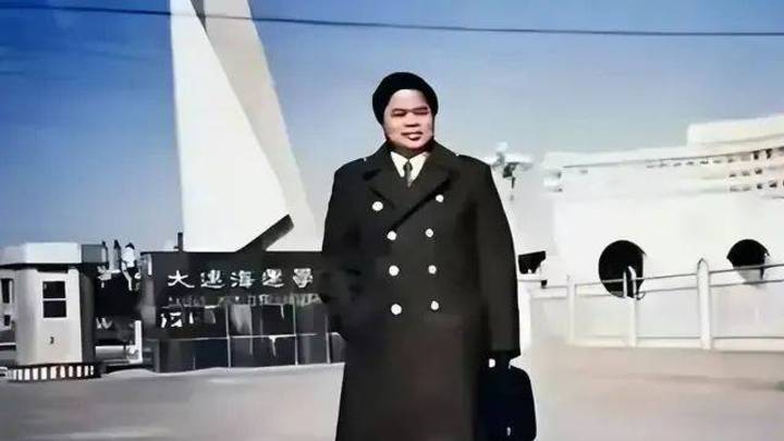 钟庚赐被开除党籍,你觉得处罚轻了吗?