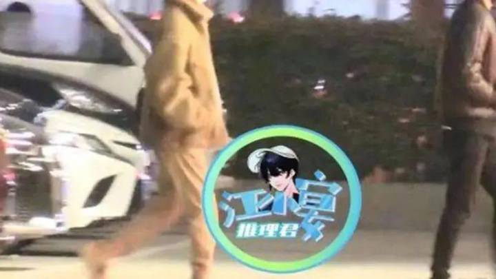 王凯与三美女深夜聚餐,喝醉后被朋友搀扶上车,谁的责任更大?