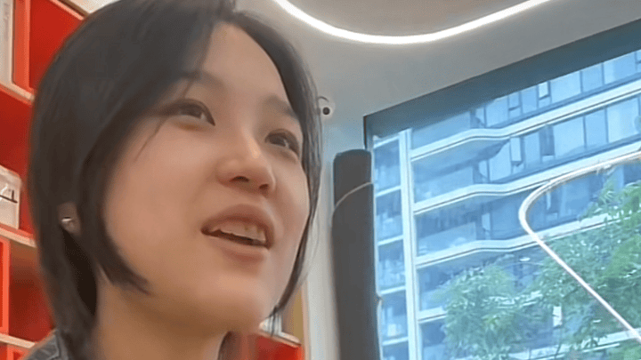 因手指谣"挖呀挖走红的幼师:没团队,你认可该观点吗?