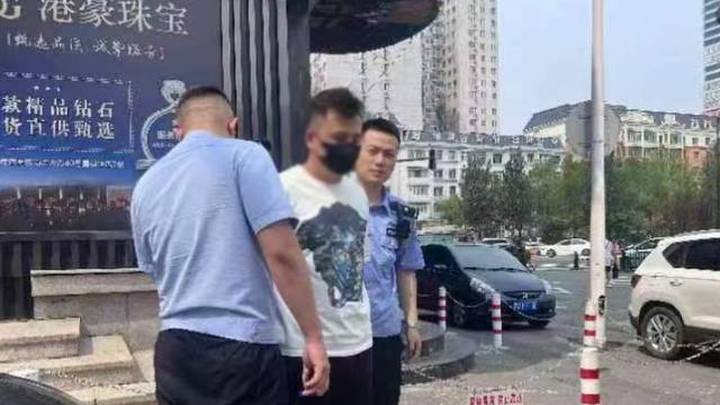 造谣博流量男子已被拘留,你支持重判吗?