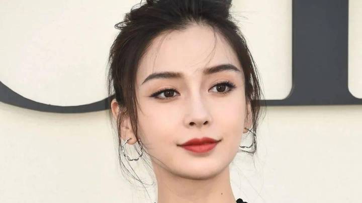 知名女星向法院申请强制执行,你支持吗?