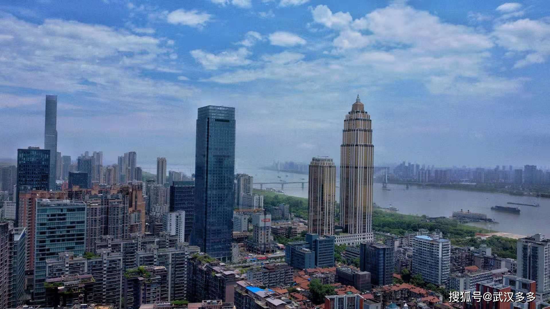 航拍雨过天晴大武汉