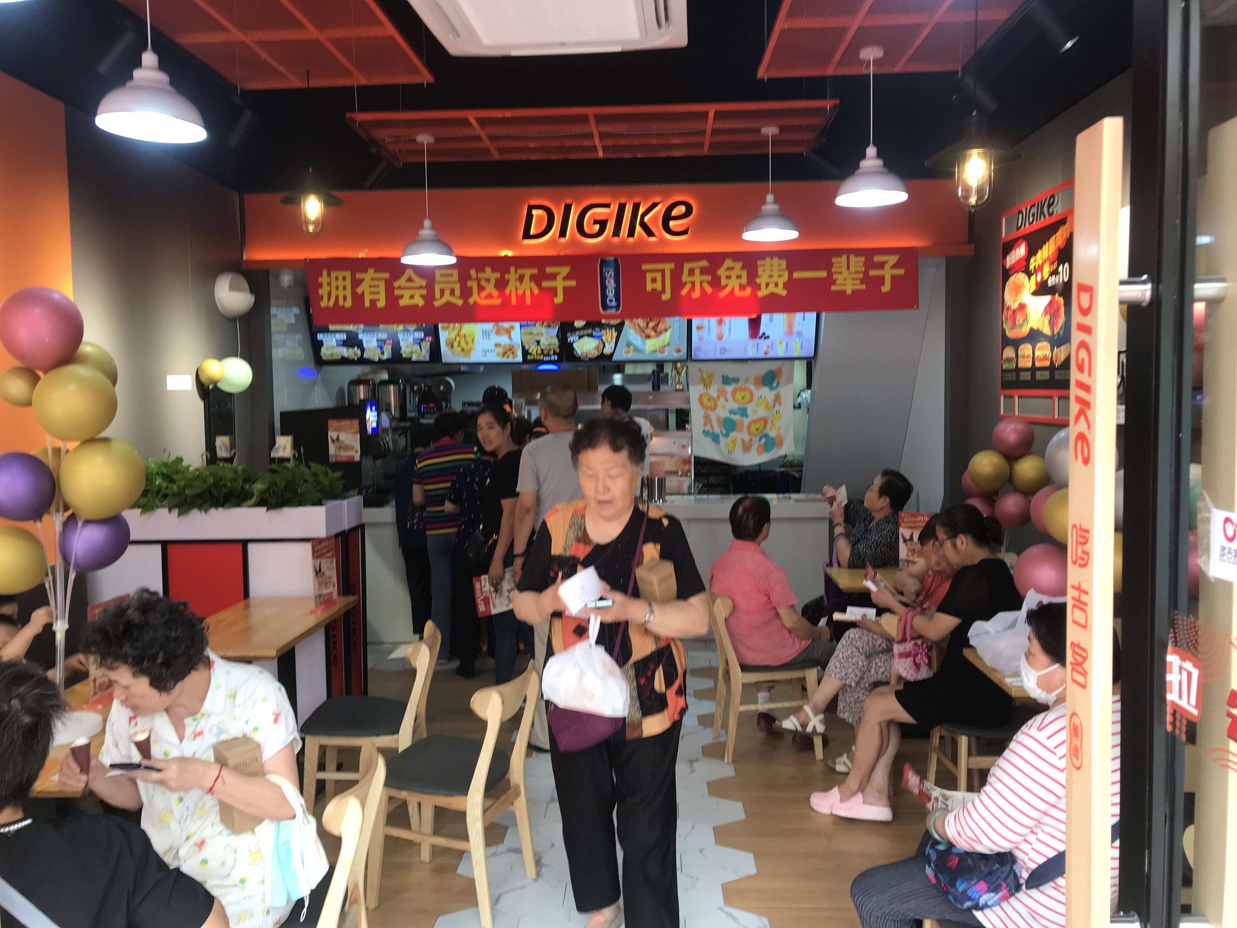 哆吉客汉堡炸鸡加盟店,生意好不好主要看这几点!