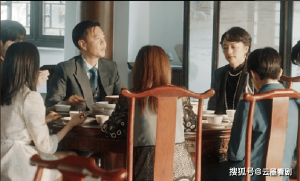 《一生一世》:秦婉取消订婚宴,周生辰时宜悄悄领证,成功拿到家族股份