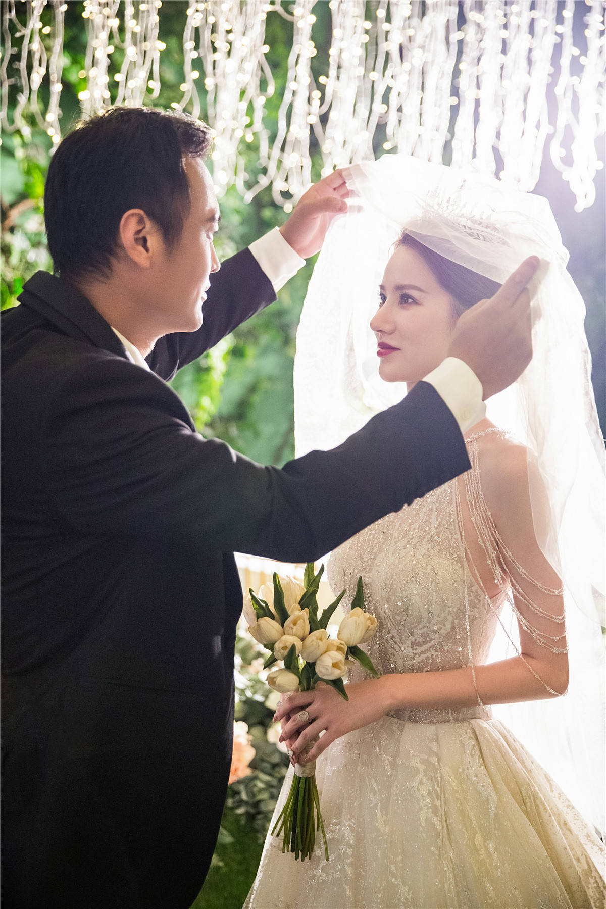 徐云龙大婚牵手新娘步入婚姻殿堂唯美婚礼幸福家庭球迷祝福早生孩子早