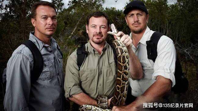 国家地理捕蛇纪录片《蟒蛇猎人 python hunters》新的狩猎季节已经