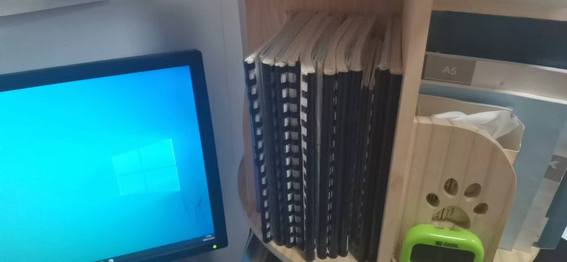 原创港中文物理博士被传上亿年薪赴美 现实中失业一年 老父搬砖资助