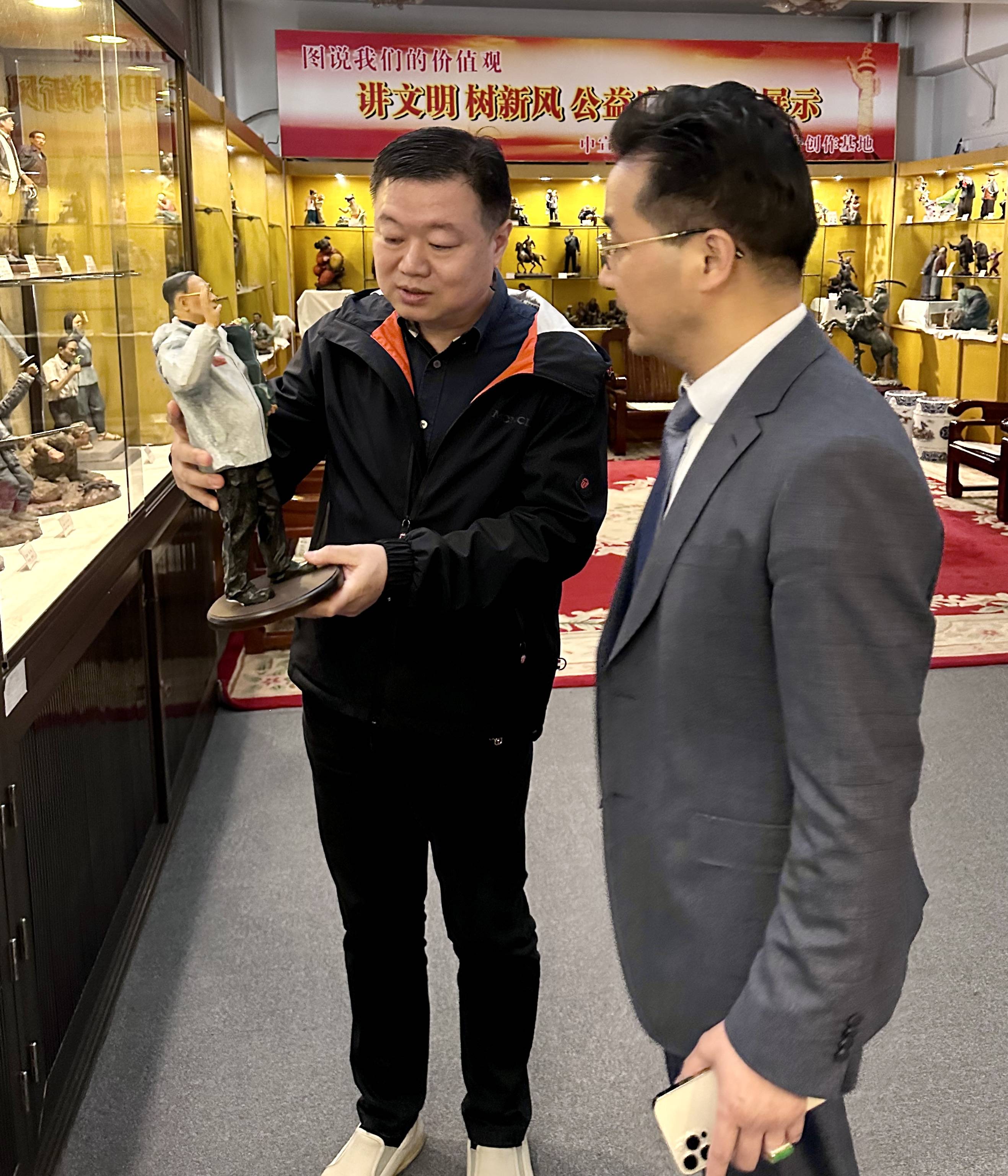 【非遗之美】异金赋彩 谦谦君子——“泥人张”中国工艺美术大师陈毅谦