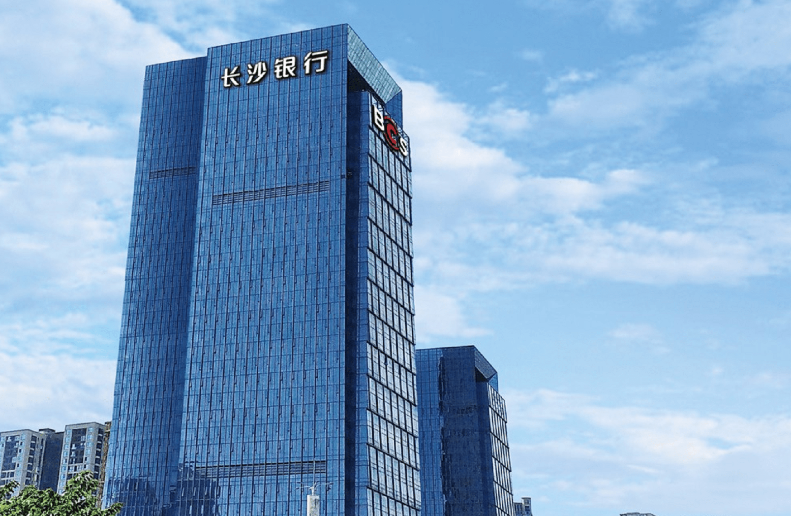 解读长沙银行万亿之路登峰密码 ｜ 山水洲城记
