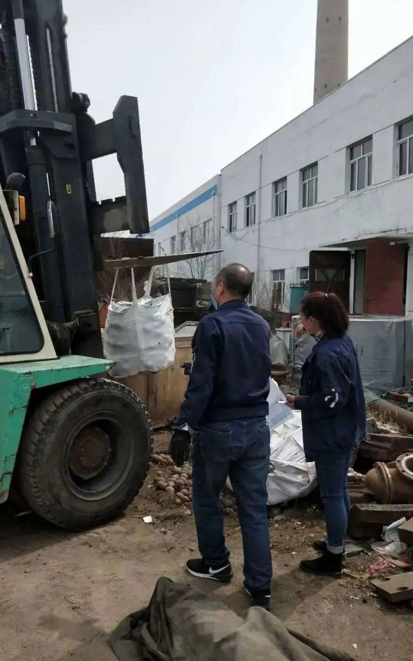 叉车操作视频手动 06df9e35e07d4b0696cd6f4134ec7109.jpeg