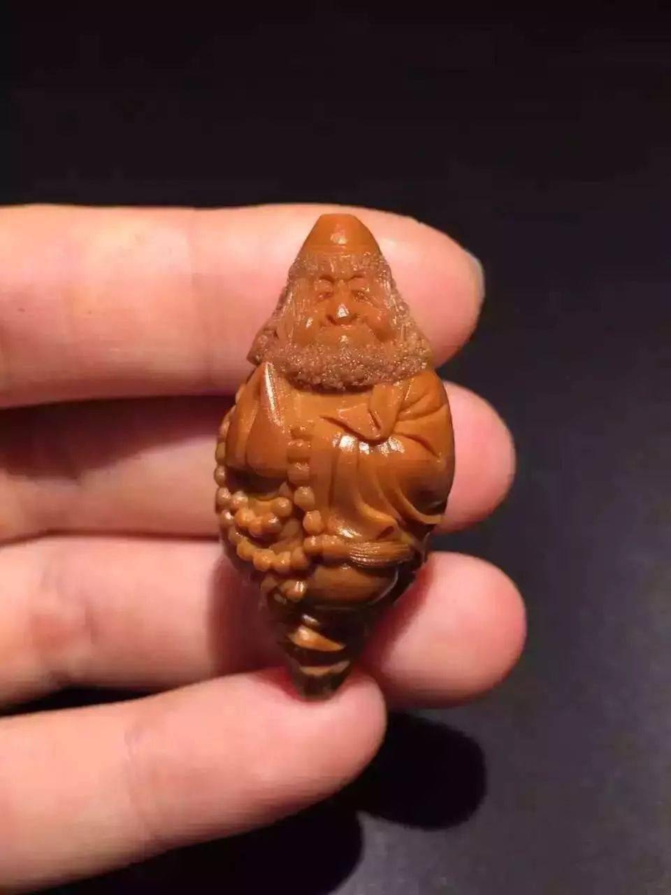橄榄核雕作品中常见的六大人物雕刻